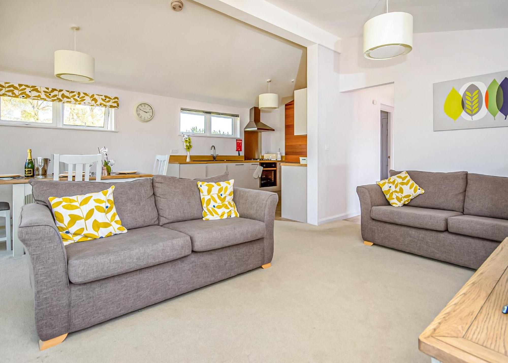 Hawthorn Glen Lodges Downham Market Phòng bức ảnh